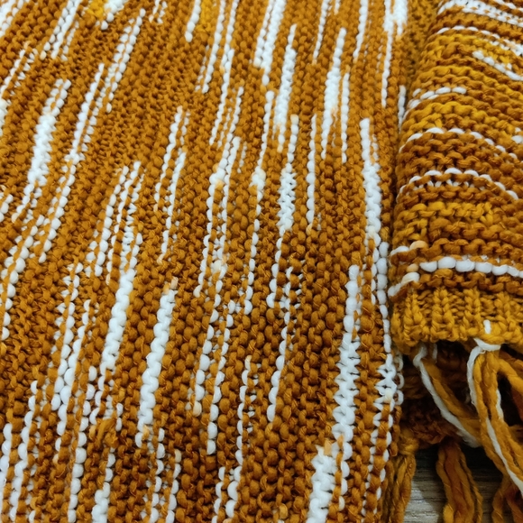 New with tag LuLaRoe MiMi Wrap - Picture 2 of 3